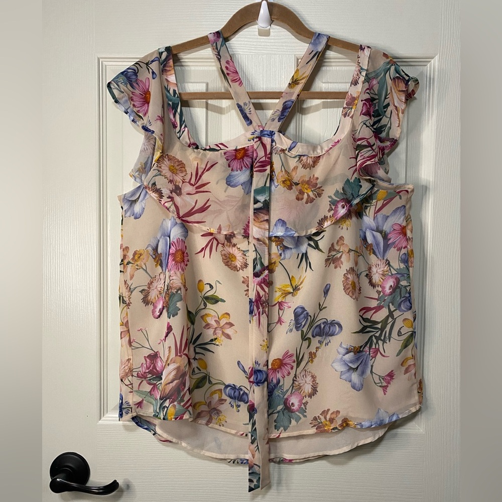 Sweat Pea Woman’s Floral Cold
Shoulder Blouse | Size: Large | Color: Blush Pink